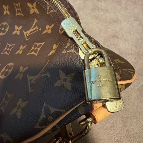 LOUIS VUITTON Keepall Bandouliere 55 Monogram Canvas Travel Luggage Bag M41414 - Picture 9 of 14